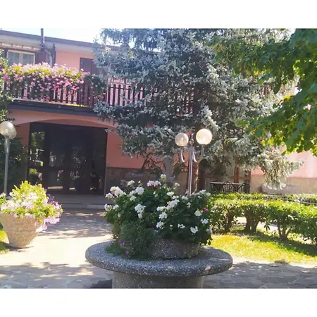 L'agrifoglio Κατάλυμα σε φάρμα *